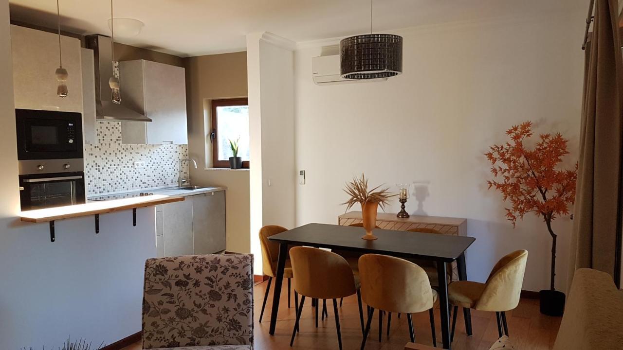 Sobreiro Apartamentos Rio Caldo Esterno foto