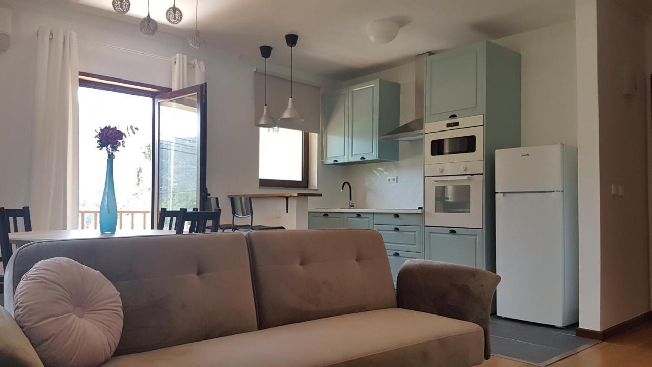 Sobreiro Apartamentos Rio Caldo Esterno foto
